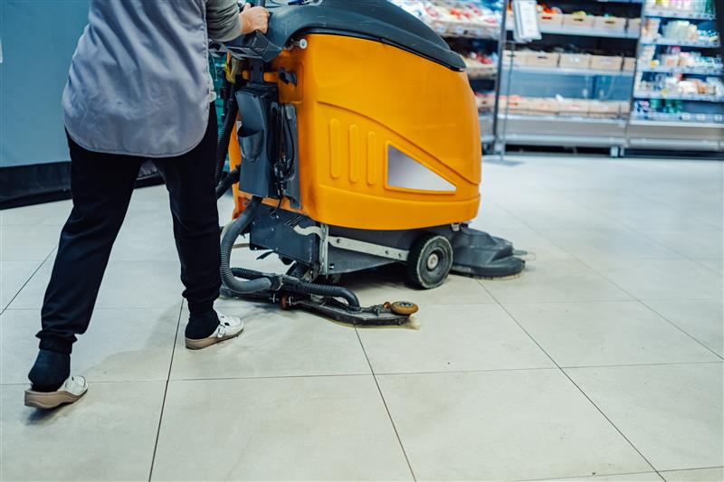 Retail & Warehouse Cleaning